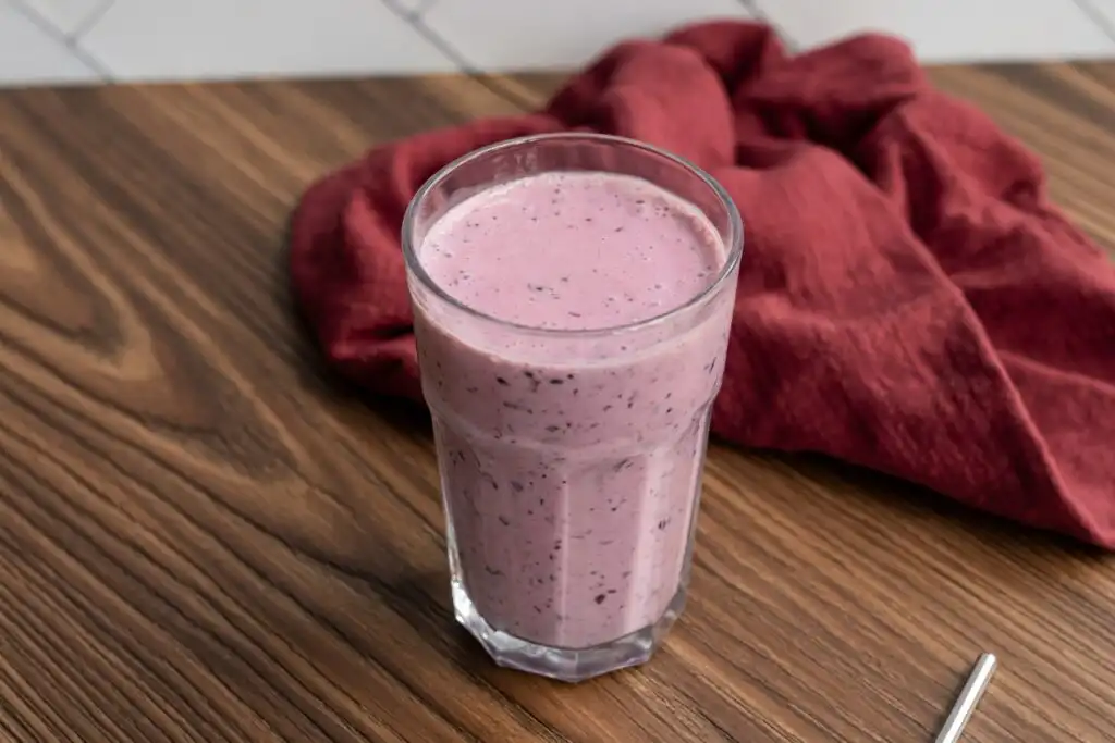 Low FODMAP blueberry and chia smoothie — are blueberries low fodmap recipe