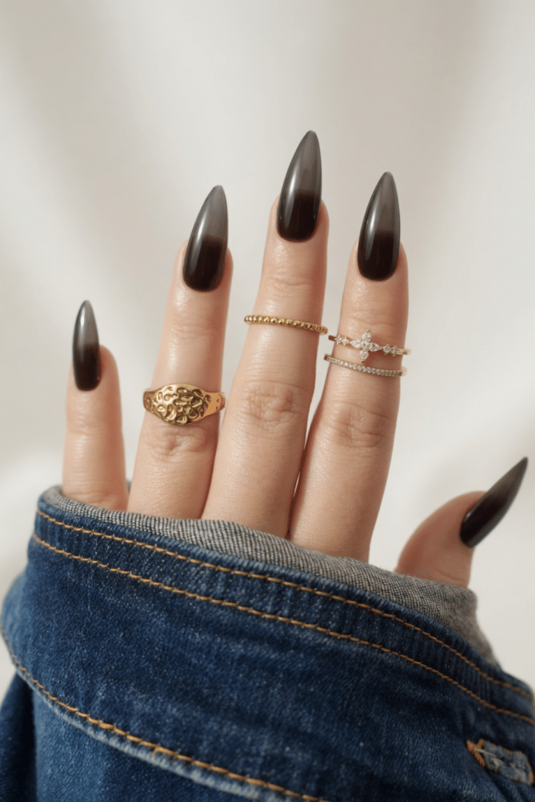 black nails acrylic