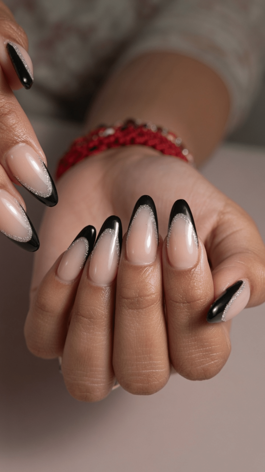 black nails design