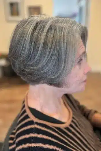 30+ Radiant Short Hairstyles for Women Over 70 With Fine Hair 2 radiant short hairstyles for women over 70 with fine hair - Luminous Chin-Length Bob