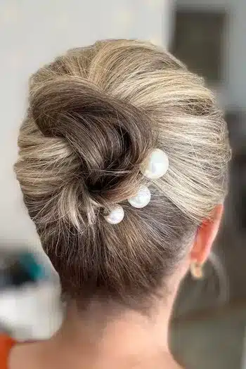 30 modern hairstyles for older women to try in 2026 12 2