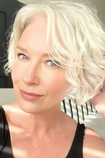 30 modern hairstyles for older women to try in 2026 17 2
