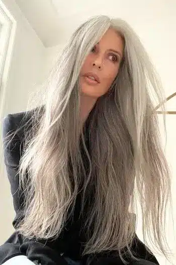 30 modern hairstyles for older women to try in 2026 21 2