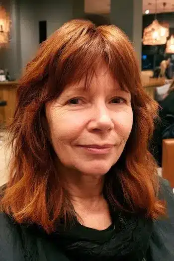 Long shaggy bob with textured ends