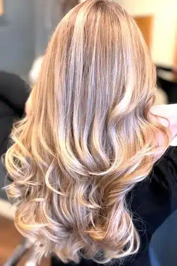 32 Fresh Summer Haircuts You’ll Want To Try This Season 19 Long layers with blended highlights for a sun-bleached effect