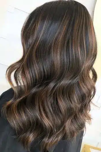 32 Fresh Summer Haircuts You’ll Want To Try This Season 25 Beach waves with soft highlights for a relaxed finish