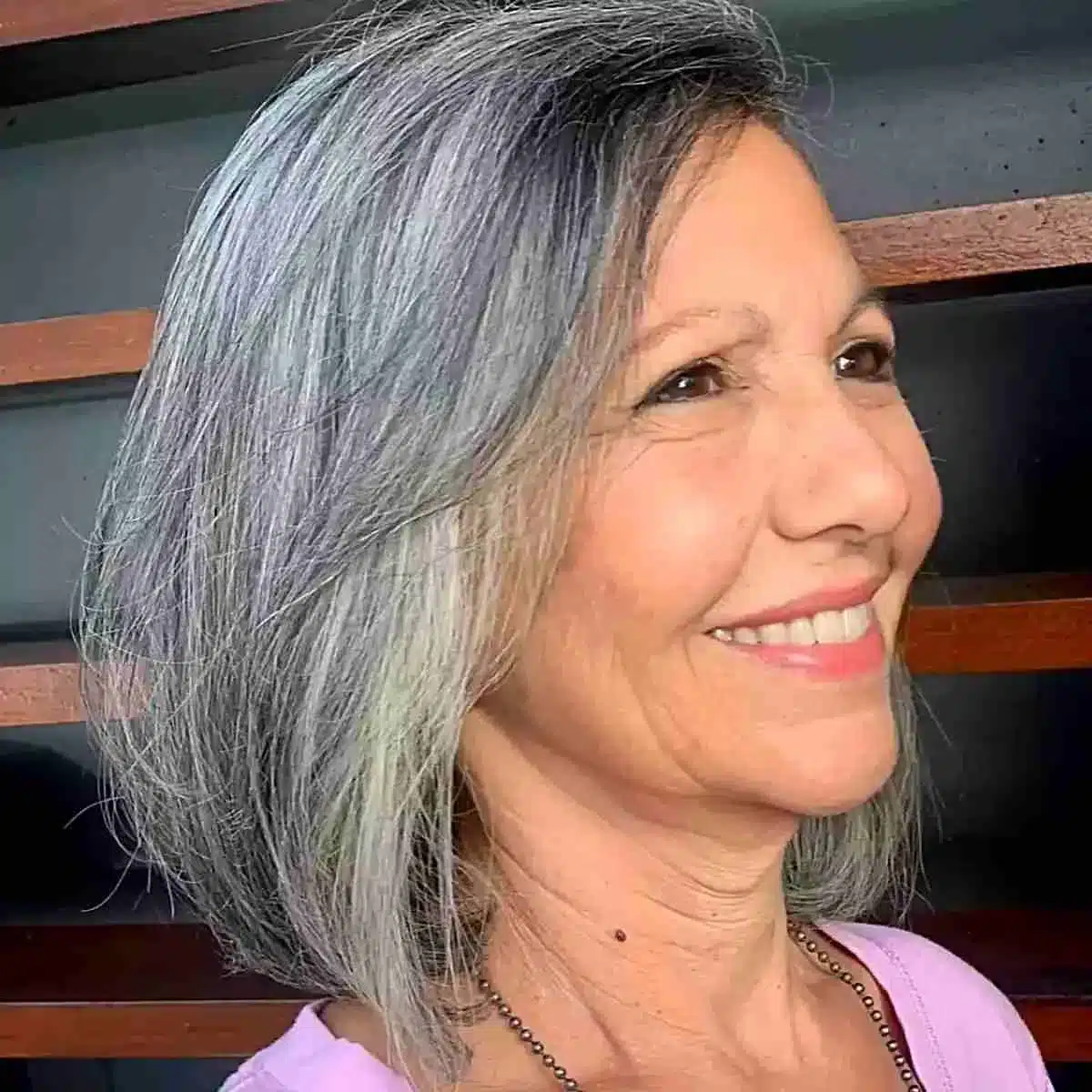51 Cutest Wash and Wear Haircuts for Women Over 50 34 Wash-and-Wear Low-Maintenance Silver Hair for 50-Year-Olds