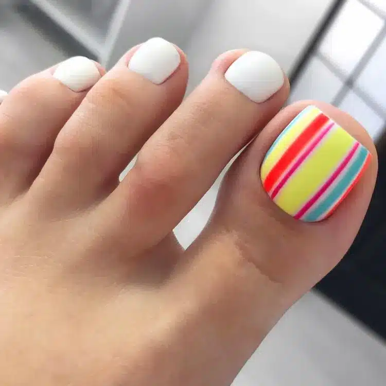 39 Cute Pedicure Ideas for Every Season 18 Striped big toe pedicure design