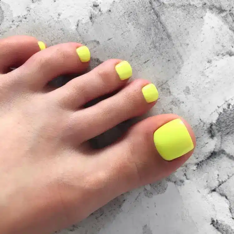 39 Cute Pedicure Ideas for Every Season 24 Highlighter yellow pedicure