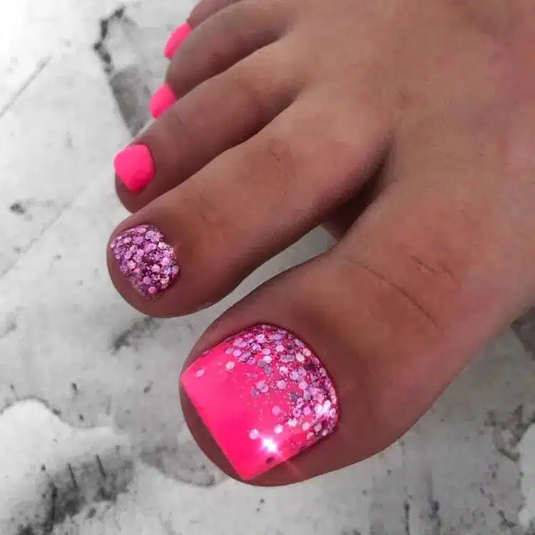 39 Cute Pedicure Ideas for Every Season 31 Hot pink glitter pedicure
