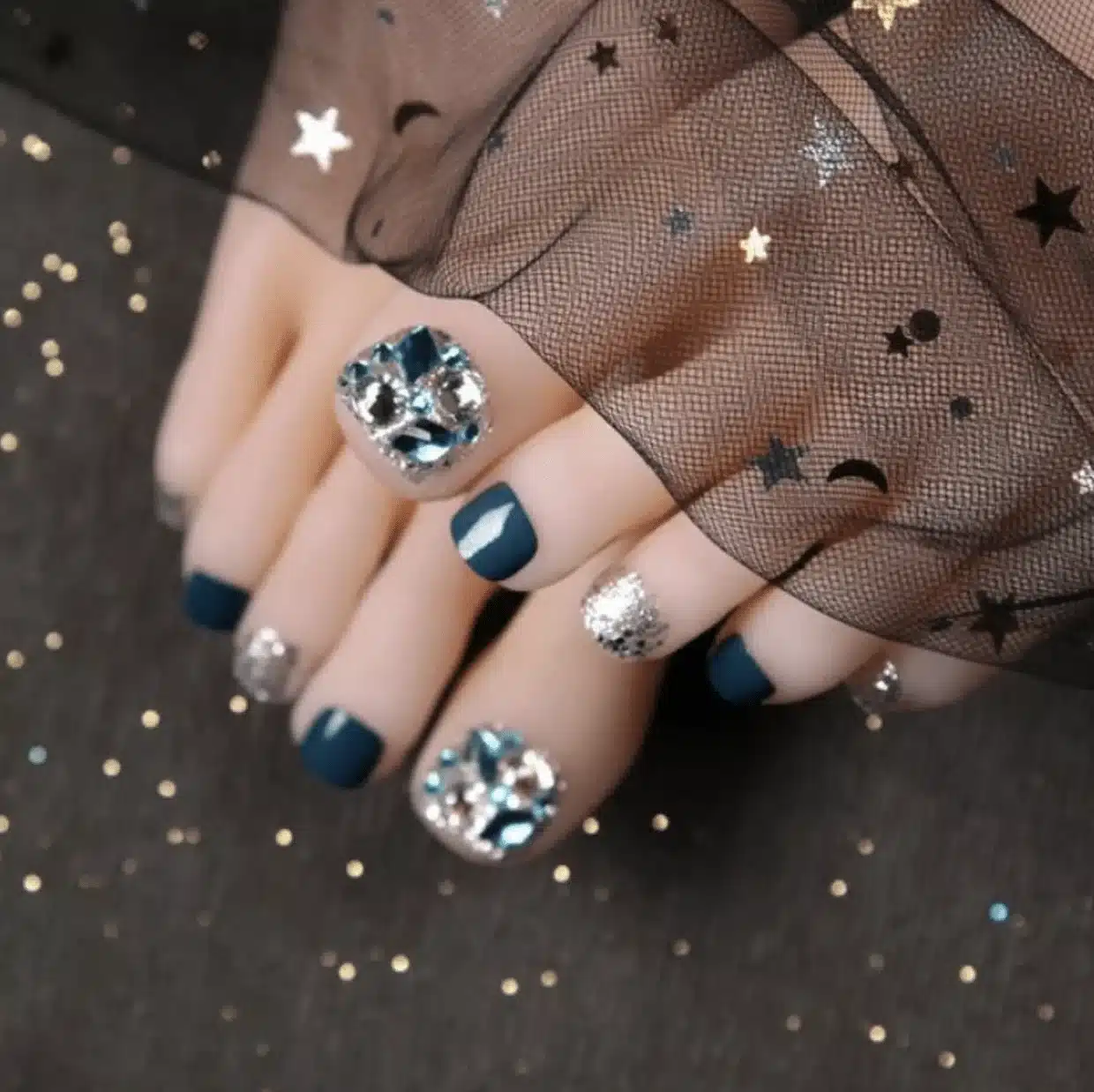21 toe nail designs with rhinestones you’ll love 3 Toe Nail Designs With Rhinestones inspiration